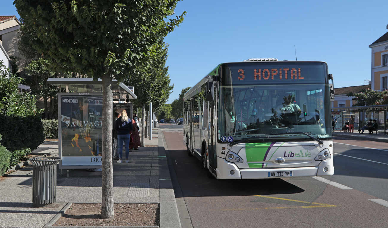 Bus du Réseau Libellule à Villefranche