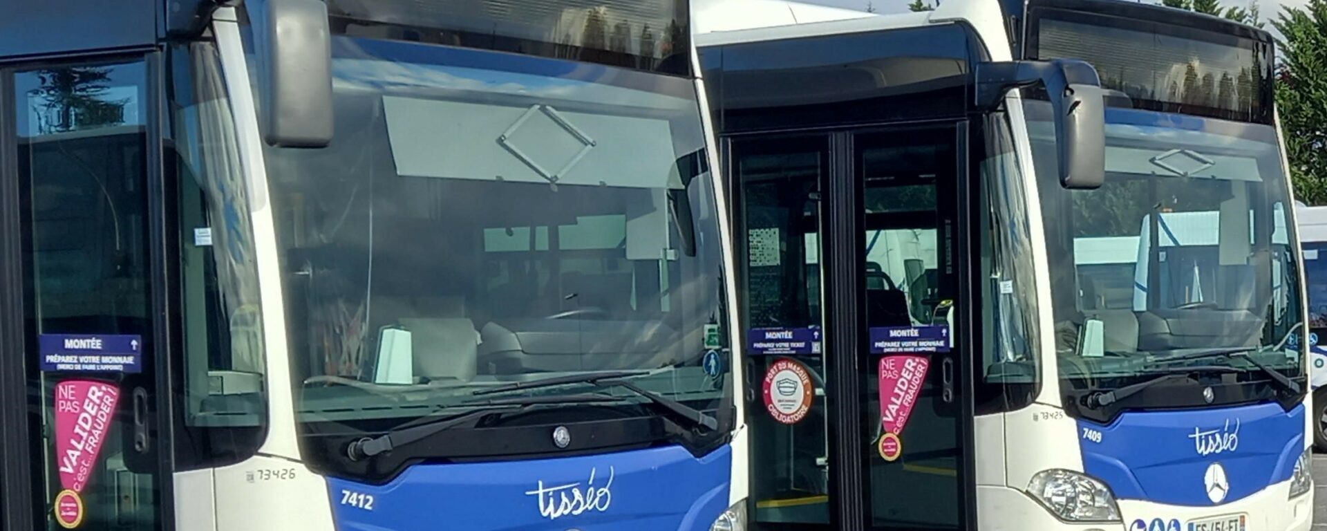 Bus Tisséo au dépôt