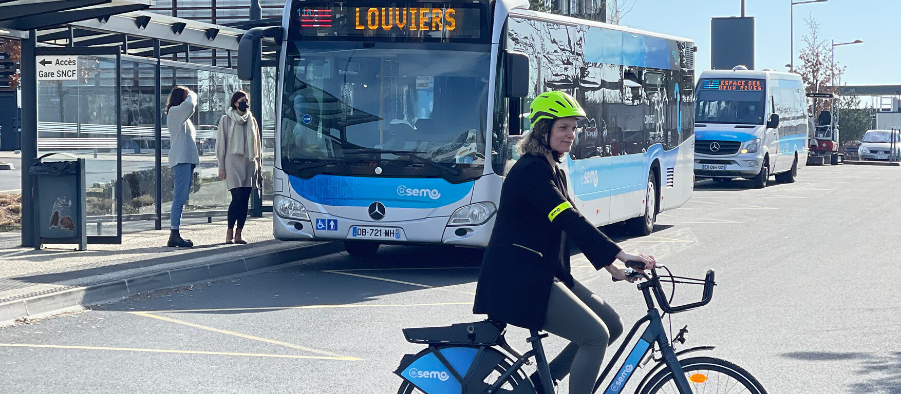 Bus et vélo réseau Semo