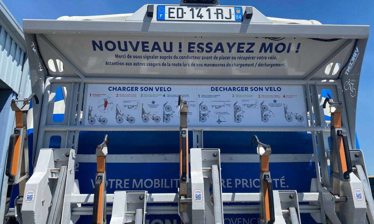 Système innovant d’emport vélos à l’arrière des bus