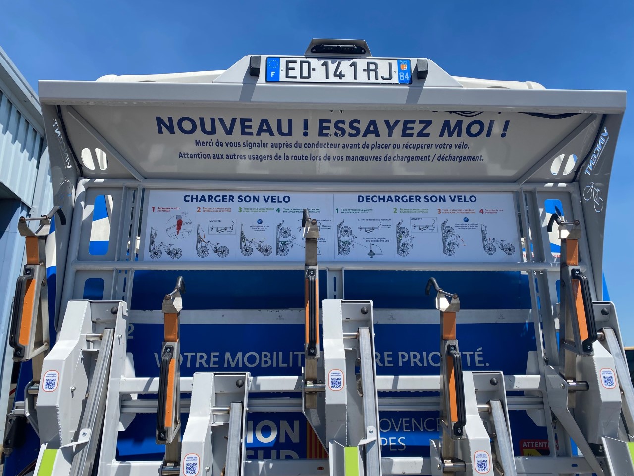 Système innovant d’emport vélos à l’arrière des bus