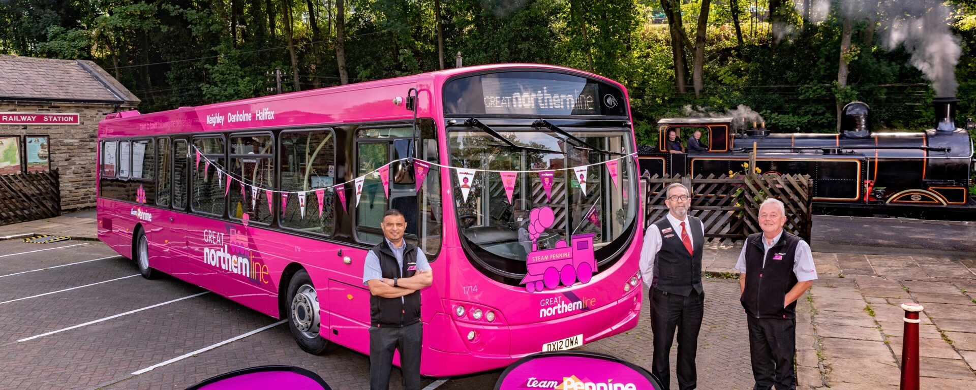 Great Nothern Line Pink buses