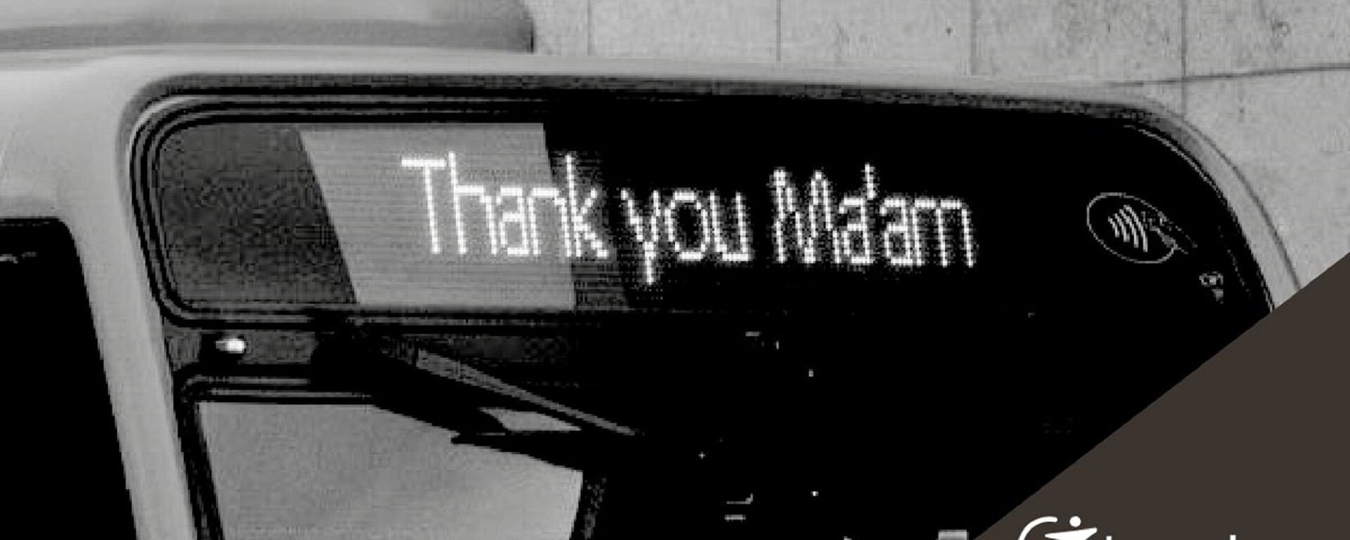 Transdev Bus with a "Thank you Ma'am" sentence written on the front