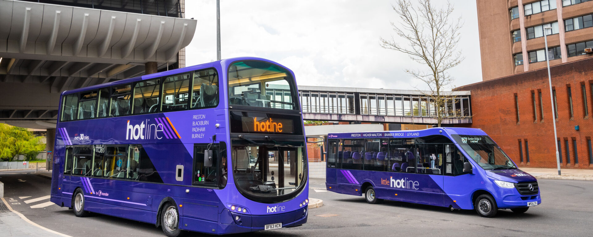 transdev-hotline-and-little-hotline-buses-at-preston-bus-station