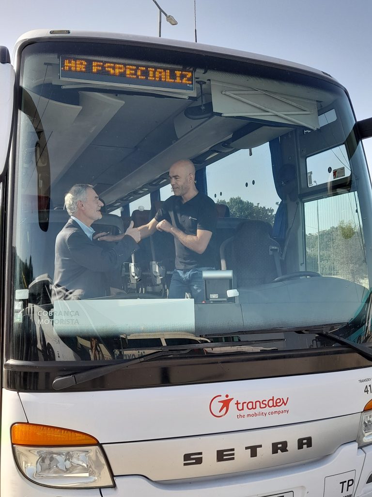 Group Chairman & CEO, Thierry Mallet meet portuguese bus driver