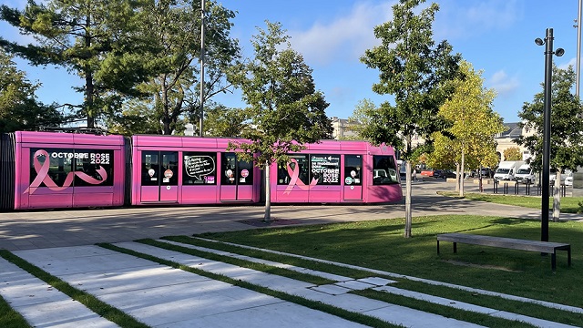 tramway rose citura Reims