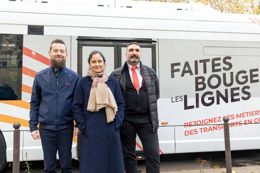 Caroline Gonin et deux conducteurs Transdev Guillaume Levasseur et Jean-Claude Gonzales