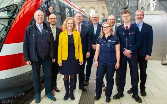 Close cooperation for more training in rail transport