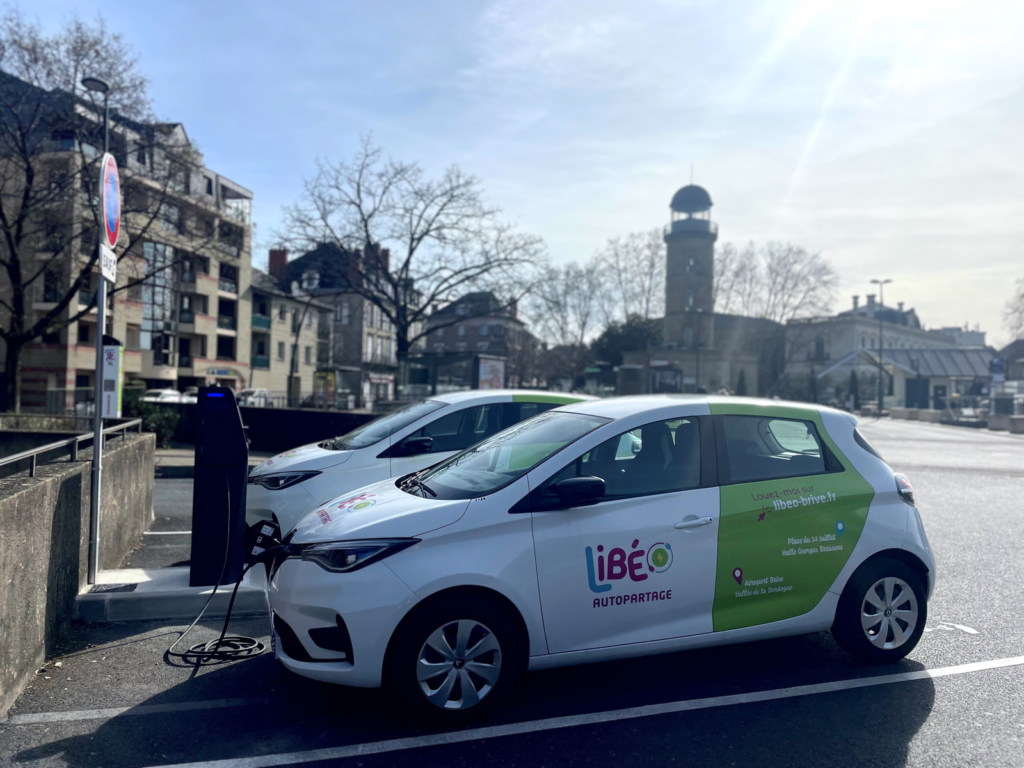 Zoé Libéo autopartage en charge