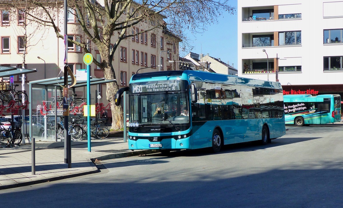 Neuf bus électriques supplémentaires pour le système de transport urbain de Francfort