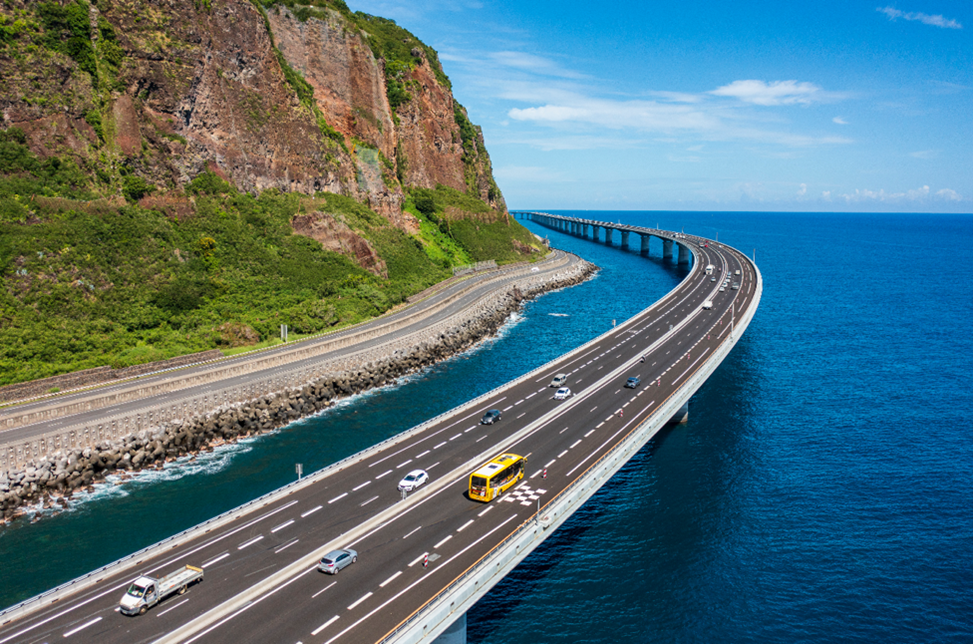 Route en bord de mer La Réunion